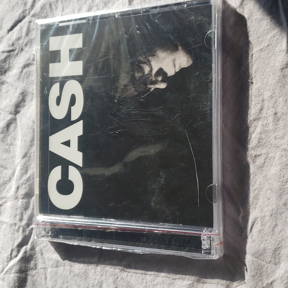 Sealed Johnny Cash American IV: The Man Comes Around CD - Picture 1 of 3